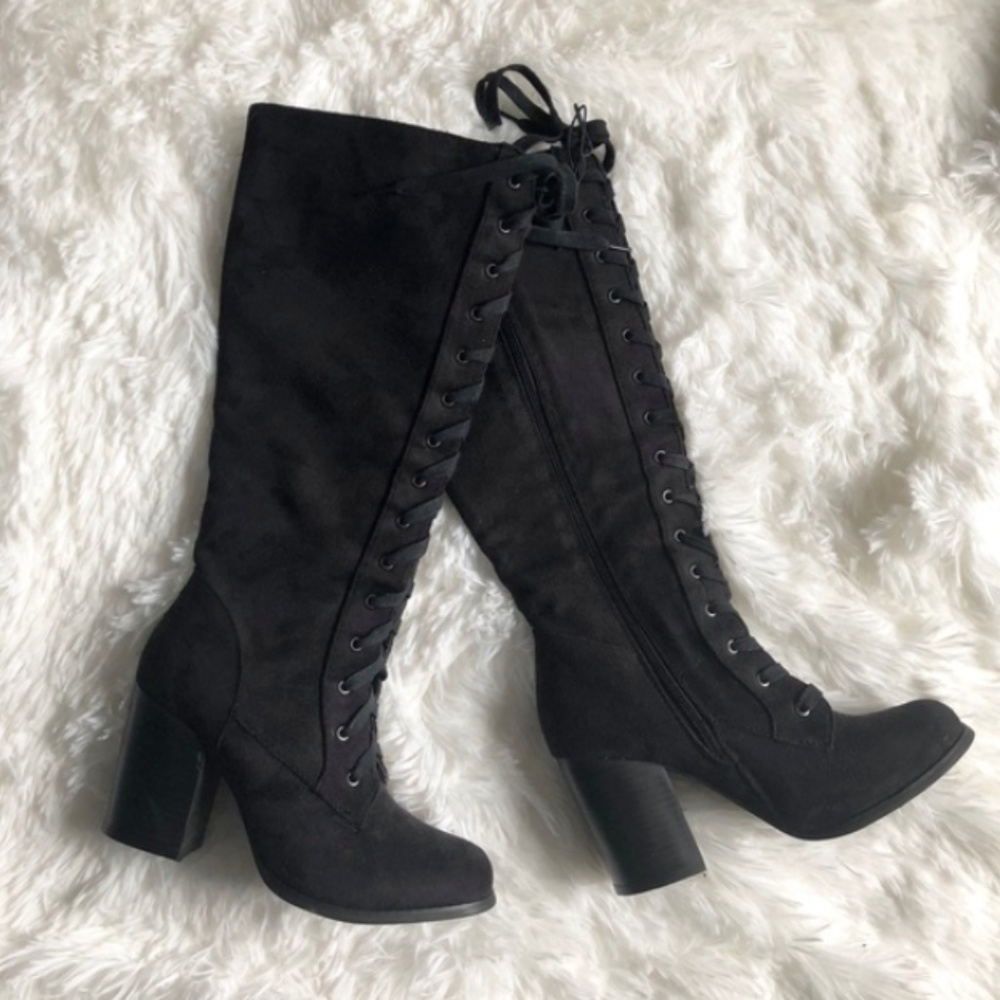 Forever 21 faux suede lace up boots black
